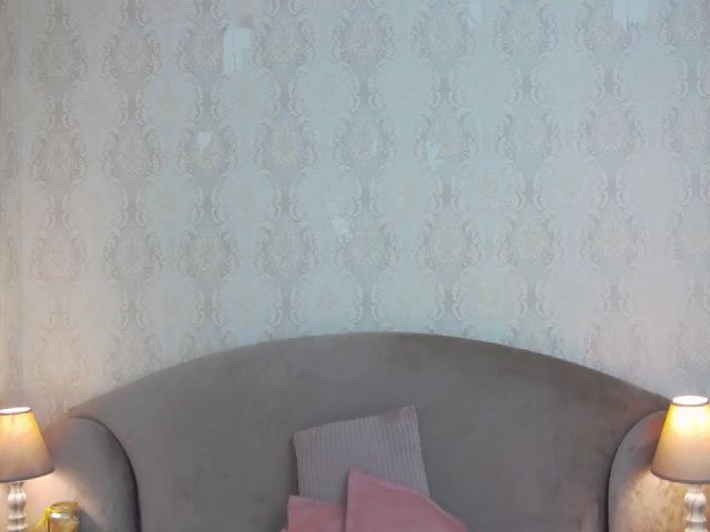 Live sex webcam photo for CharmingAisha #273283579