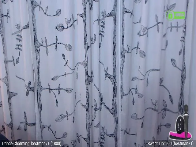 Live sex webcam photo for CharmingKARLA #272307497