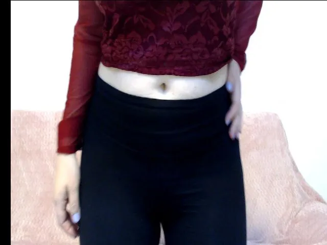 Live sex webcam photo for CharmingWanda #272794492