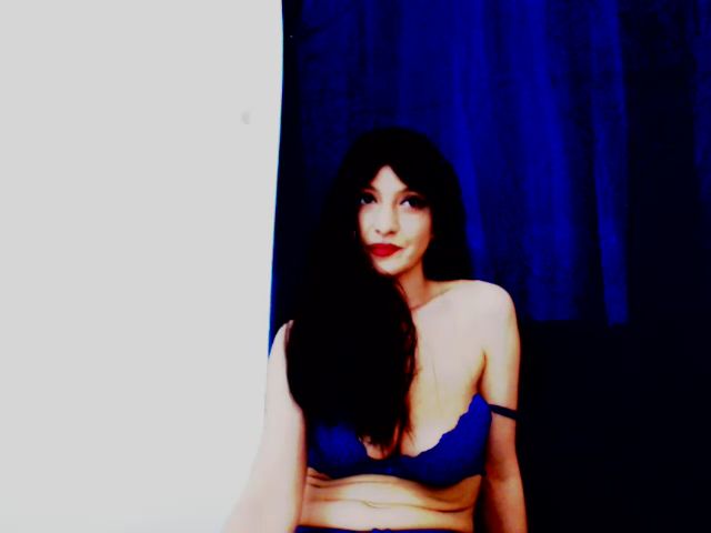 Live sex webcam photo for CherrishDimX #272990985