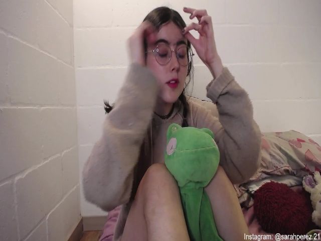 Live sex webcam photo for Cherrybunny21 #272405339