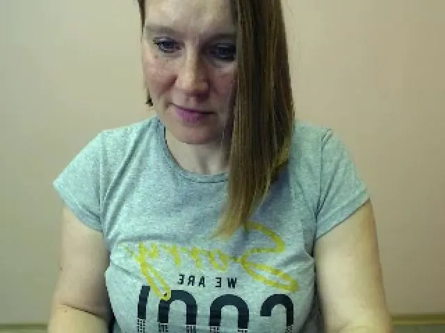 Live sex webcam photo for ChloePlay #271943407