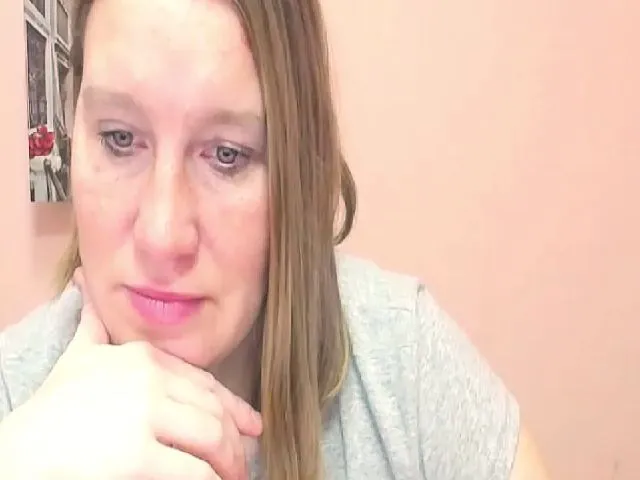 Live sex webcam photo for ChloePlay #271952306