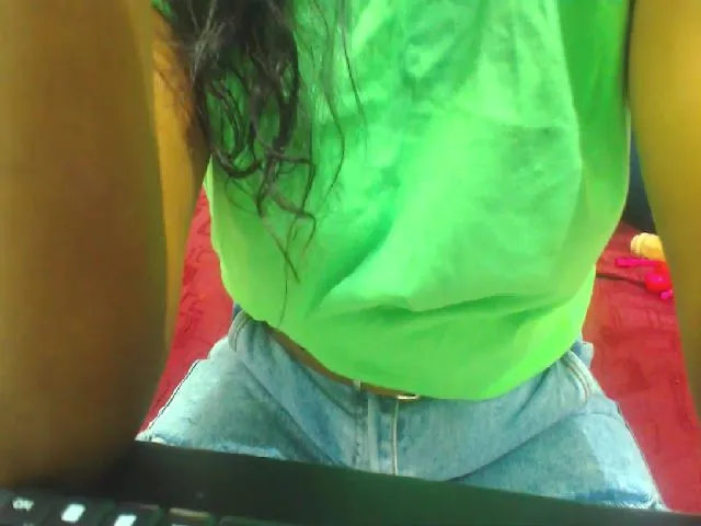 Live sex webcam photo for ChocoPussyx #274158011