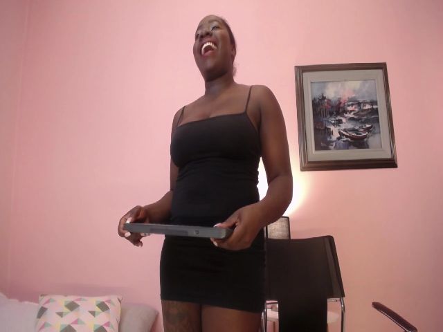 Live sex webcam photo for Chrishadoll #272833689