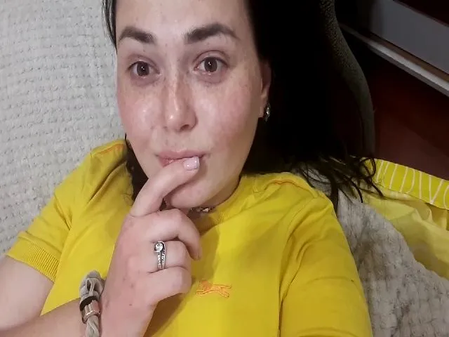 Live sex webcam photo for ChristaRi #271739336