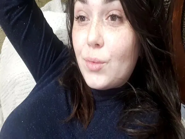 Live sex webcam photo for ChristaRi #272126455