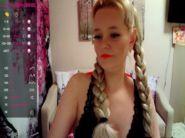 Live sex webcam photo for ChristiRoses #272459715