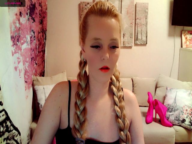 Live sex webcam photo for ChristiRoses #272812319