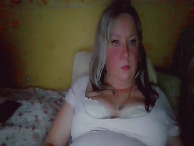 Live sex webcam photo for Christine31 #274177506