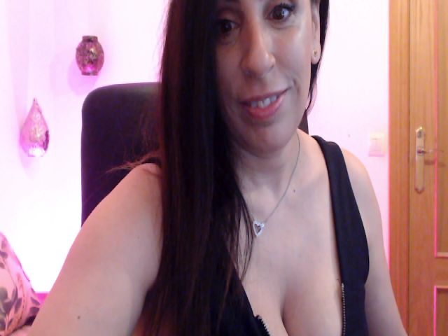 Live sex webcam photo for ChristinePink #273768102