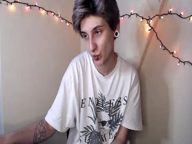 Live sex webcam photo for Chromasia #271961298