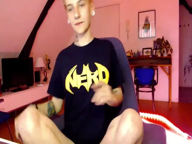Live sex webcam photo for Chromasia #273356818