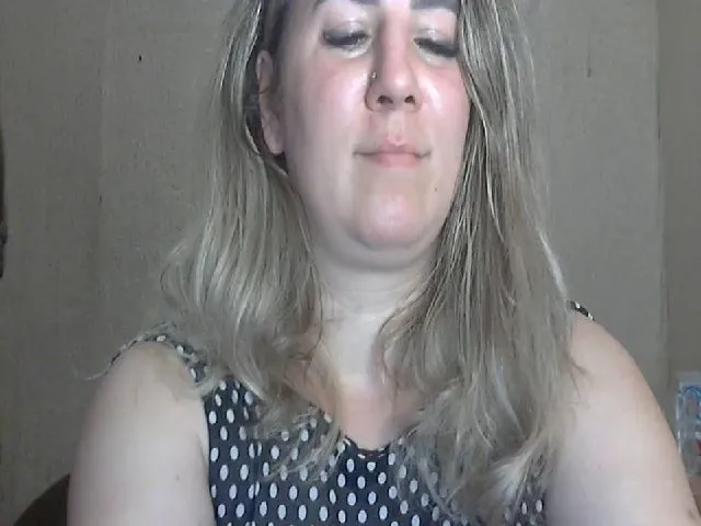 Live sex webcam photo for ChrystalBella #271710764