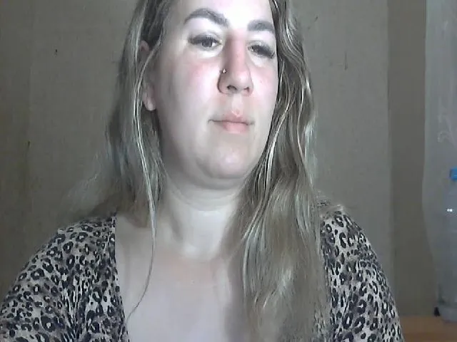 Live sex webcam photo for ChrystalBella #271810190
