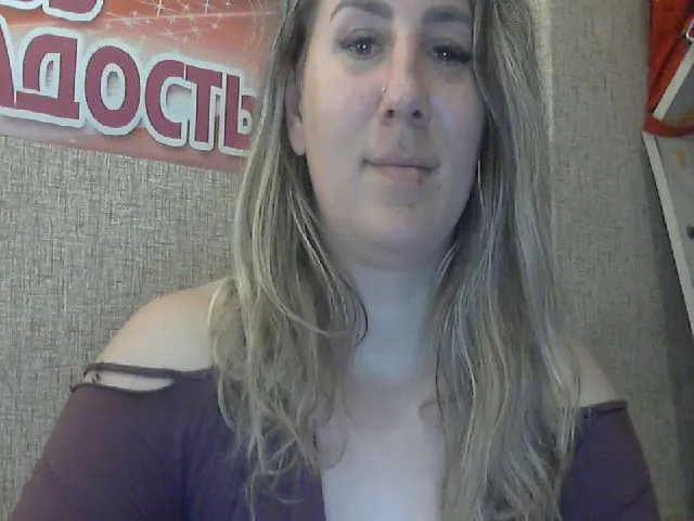Live sex webcam photo for ChrystalBella #271885414