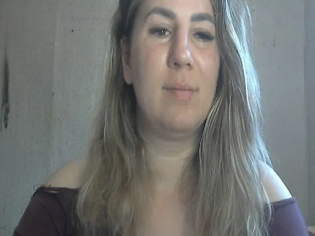 Live sex webcam photo for ChrystalBella #271893990
