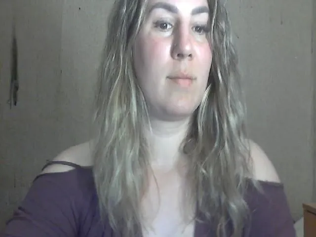 Live sex webcam photo for ChrystalBella #272161383
