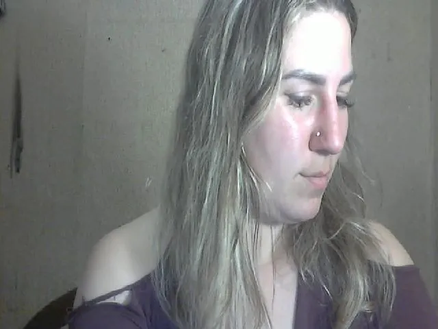 Live sex webcam photo for ChrystalBella #272164819