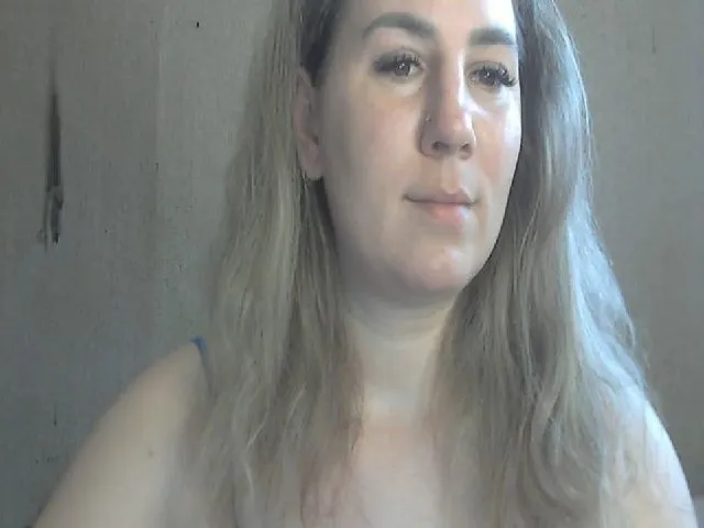 Live sex webcam photo for ChrystalBella #272341850