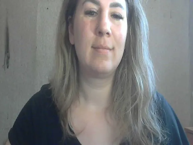 Live sex webcam photo for ChrystalBella #272384668