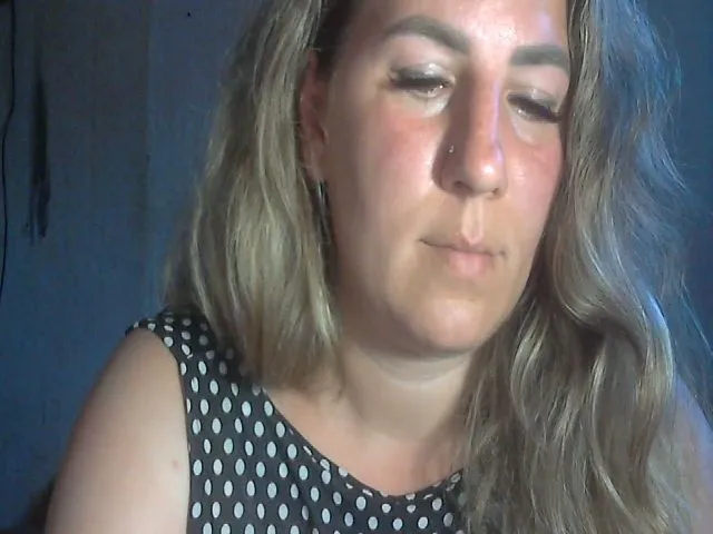 Live sex webcam photo for ChrystalBella #273625679