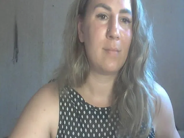 Live sex webcam photo for ChrystalBella #273877232