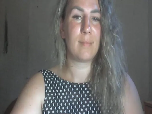 Live sex webcam photo for ChrystalBella #273899702