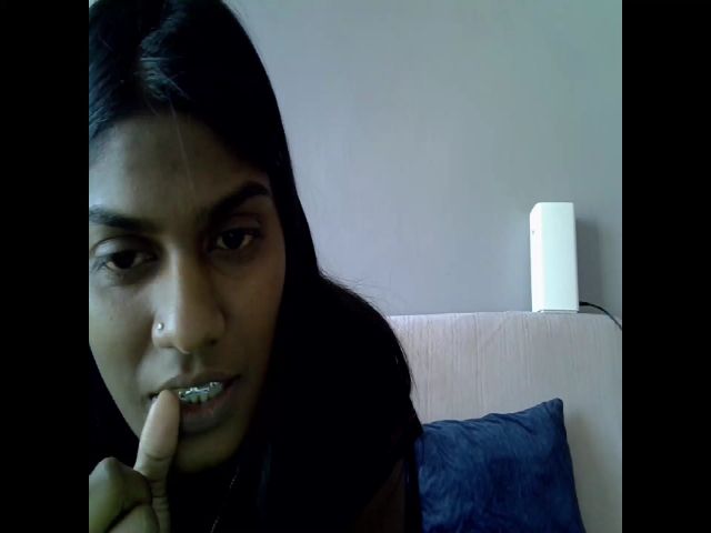 Live sex webcam photo for Ciara9 #274053383