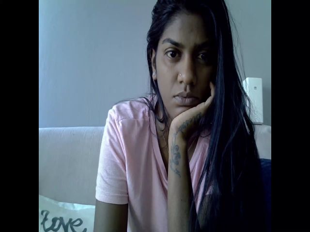 Live sex webcam photo for Ciara9 #274092673