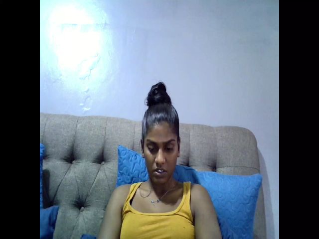 Live sex webcam photo for Ciara9 #274116449