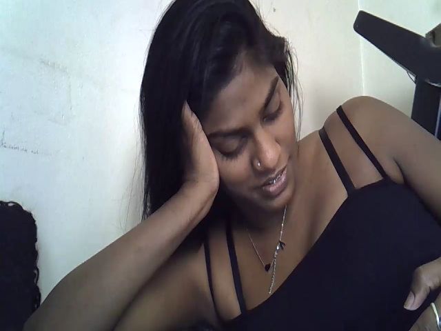 Live sex webcam photo for Ciara9 #274207640