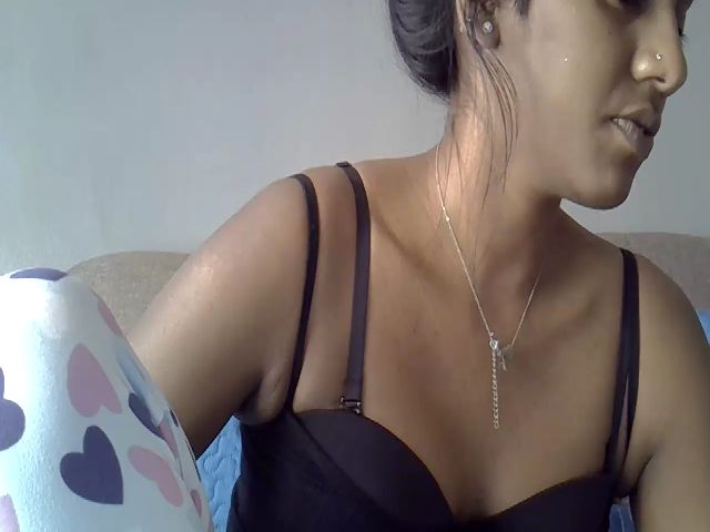 Live sex webcam photo for Ciara9 #274209875