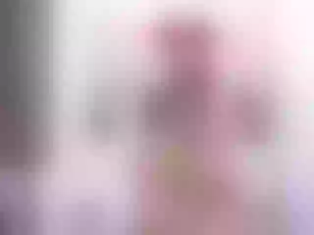 Live sex webcam photo for CiaraEbonyxxx #271792052