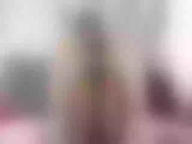 Live sex webcam photo for CiaraEbonyxxx #272613892