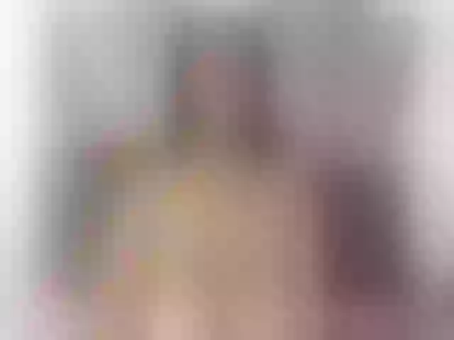 Live sex webcam photo for CiaraEbonyxxx #272648480