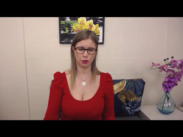 Live sex webcam photo for CindyFantasy #272407636