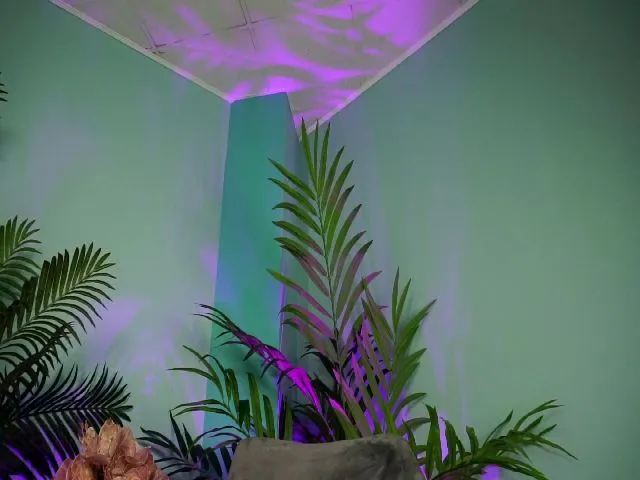 Live sex webcam photo for CindyleDoll #274114548