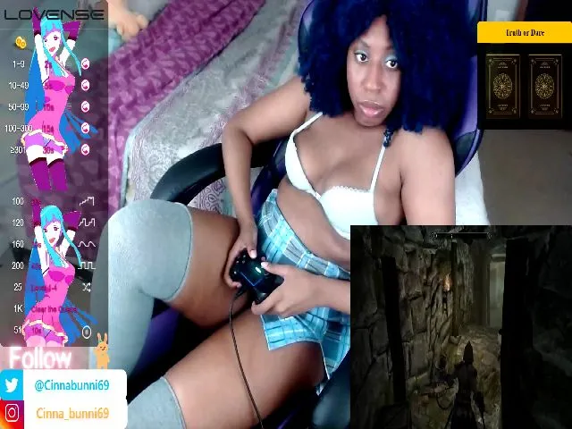 Live sex webcam photo for Cinnabunni #273576739