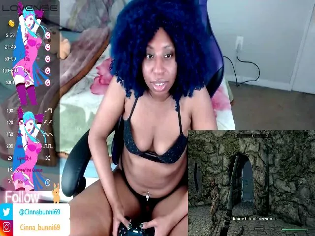 Live sex webcam photo for Cinnabunni #273760732