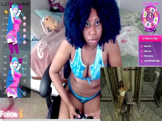 Live sex webcam photo for Cinnabunni #273840265