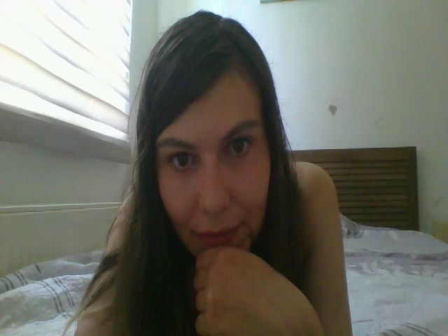 Live sex webcam photo for Claireglossip #274030308