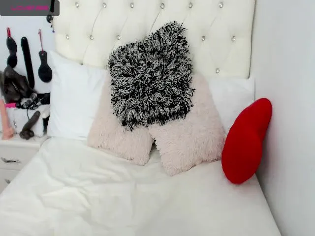 Live sex webcam photo for Clarissa___ #273055832