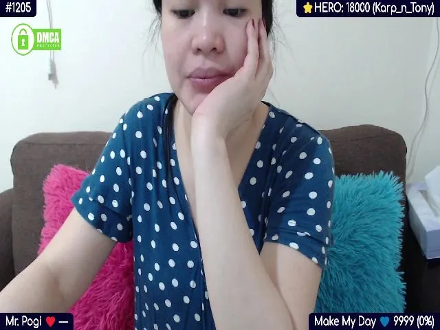 Live sex webcam photo for ClassyGurl #271848567