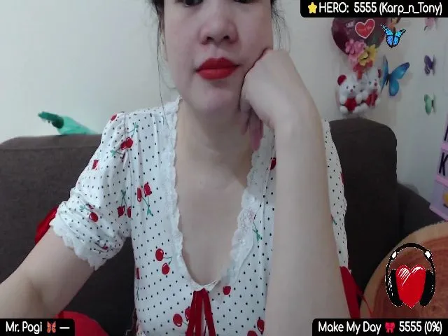 Live sex webcam photo for ClassyGurl #272883341