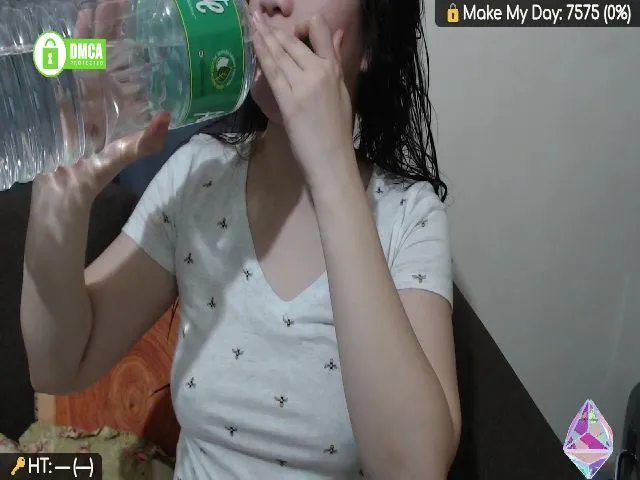 Live sex webcam photo for ClassyGurl #274297917