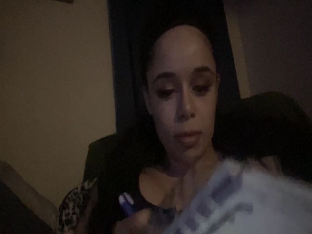 Live sex webcam photo for Cleo23 #272485792