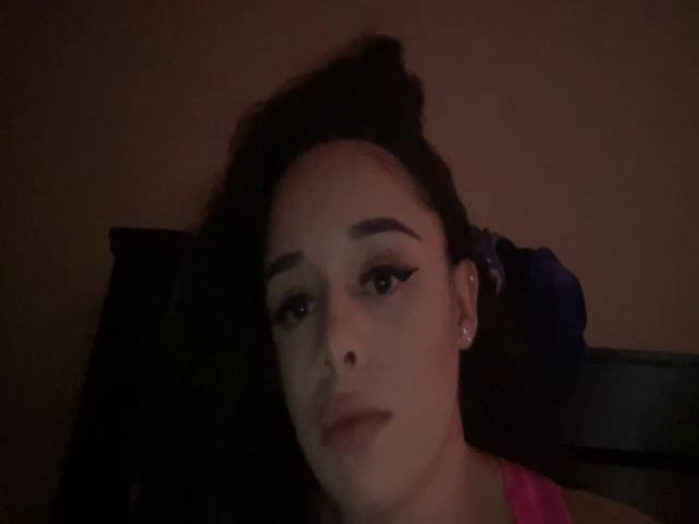 Live sex webcam photo for Cleo23 #272492770