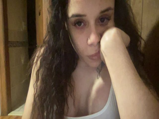 Live sex webcam photo for Cleo23 #272518371