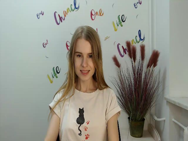 Live sex webcam photo for Cloud_Girl #274157836